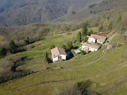 Farmhouse / Estate for Sale to Savona