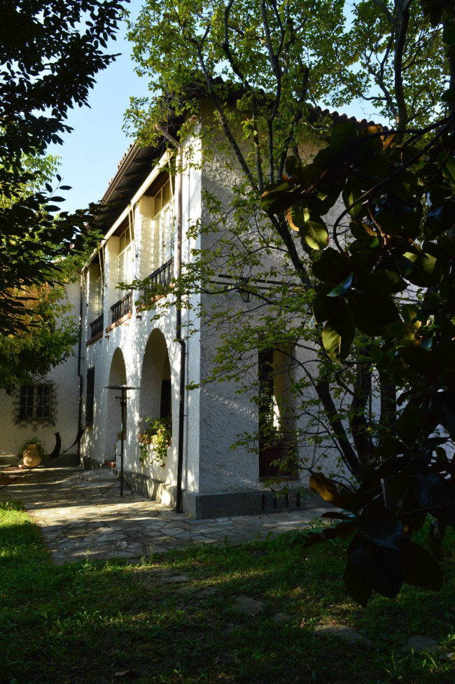 Villa Padronale in Vendita a Canelli
