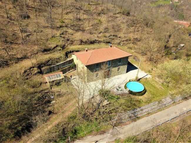 Villa in vendita a Dego (SV)