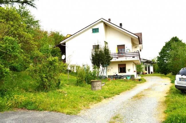 Villa in vendita a Melazzo (AL)