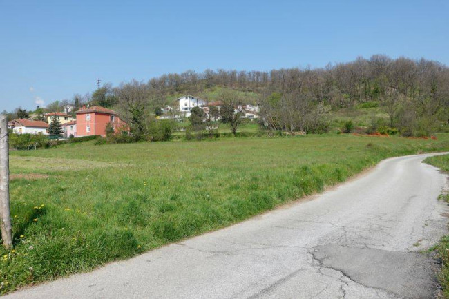 Terreno edificabile in Vendita a Cairo Montenotte