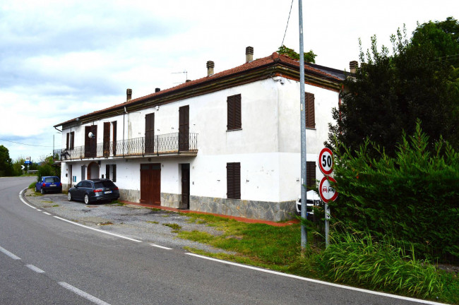 Haus - Halb Frei Stehend in Kauf bis Spigno Monferrato