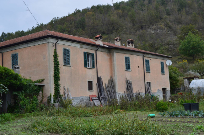 Villa in vendita a Dego (SV)