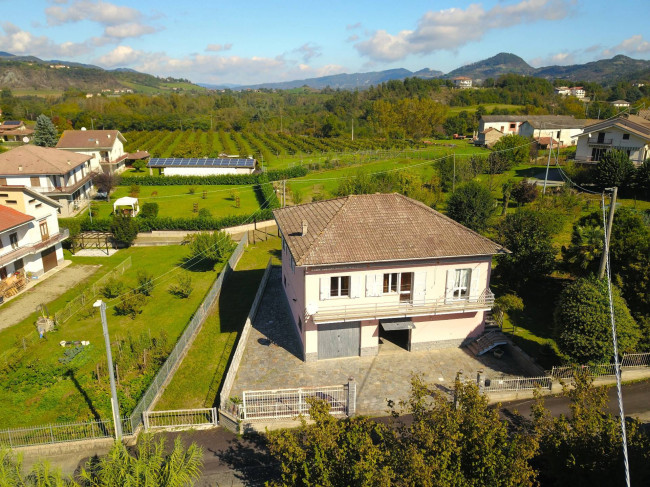 Villa / House for Sale to Spigno Monferrato