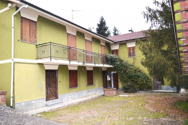 Villa / Villetta in Vendita a Denice