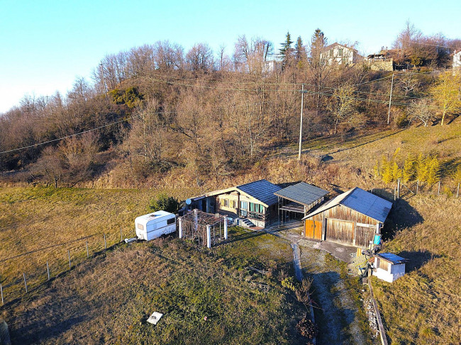 Villa / Villetta in Vendita a Ponzone