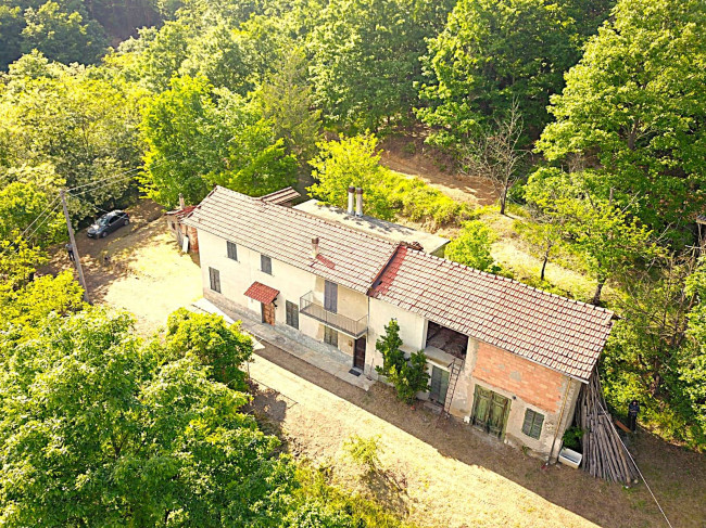 Casa Rustica in Vendita a Spigno Monferrato