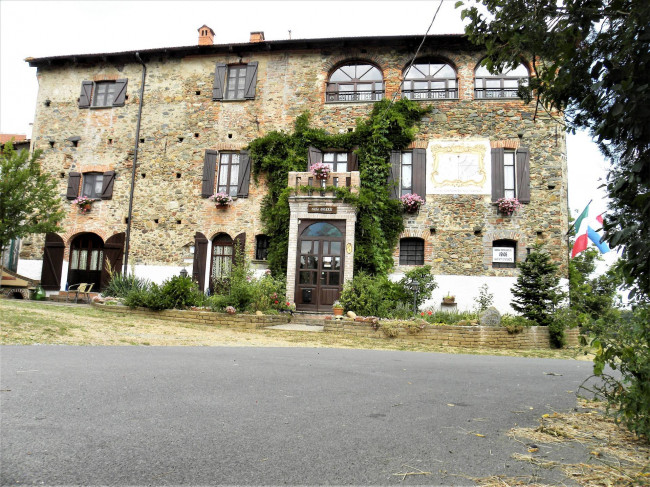 Landhaus in Kauf bis Spigno Monferrato