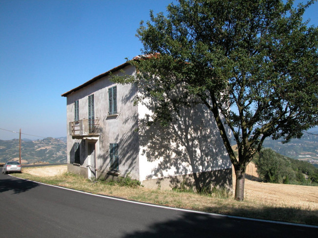 Casa Rustica in Vendita a Roccaverano