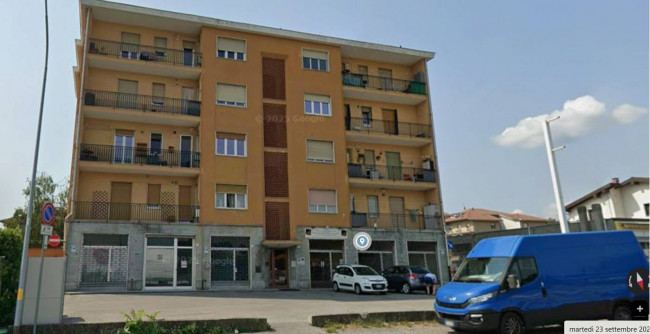 Locale Commerciale / Negozio in Vendita a Carcare