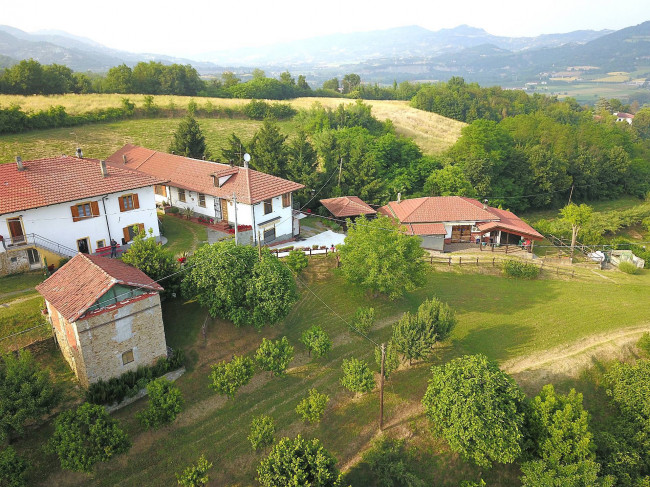 Cascinale / Podere in Vendita a Spigno Monferrato