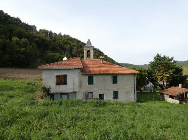 House for Sale to Piana Crixia