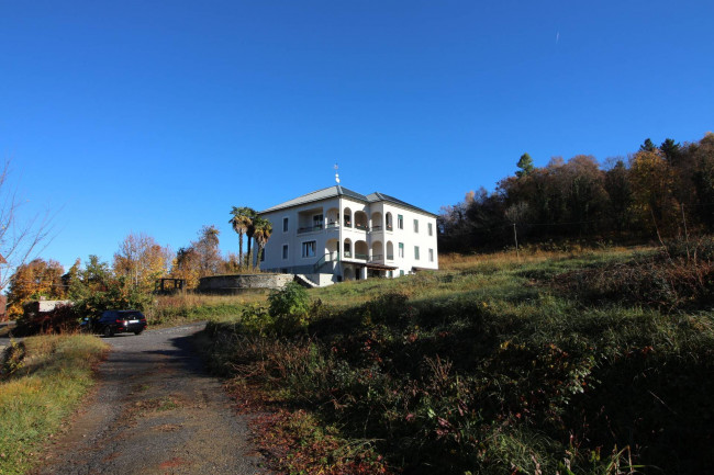 Villa / Villetta in Vendita a Vicoforte