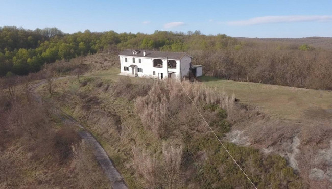 Farmhouse / Estate for Sale to Spigno Monferrato