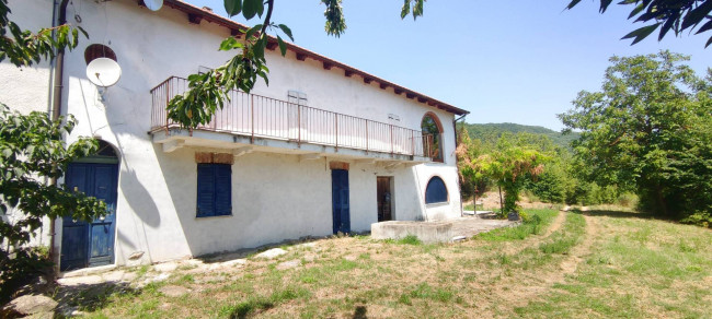 Haus - Halb Frei Stehend in Kauf bis Spigno Monferrato