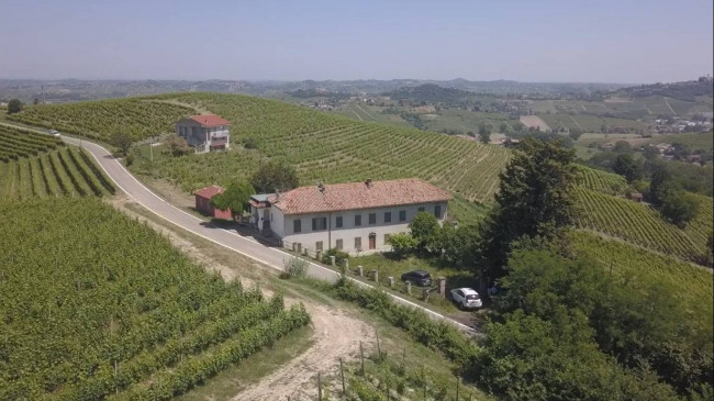 Villa Padronale in Vendita a Canelli