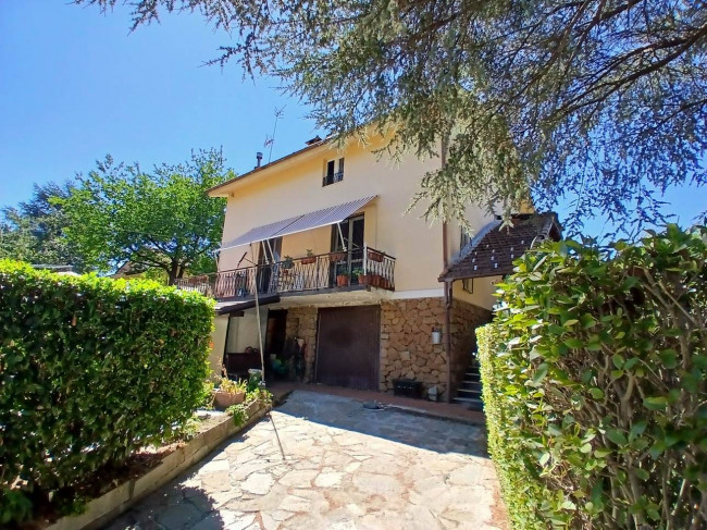 Villa / House for Sale to Pontinvrea