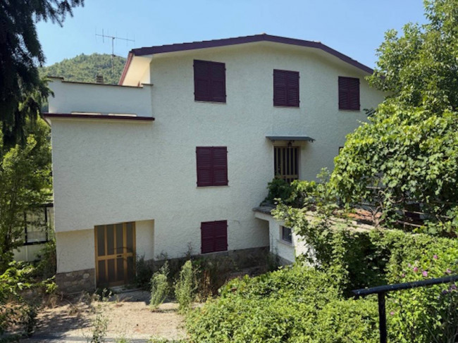 Casa in Vendita a Castelletto Uzzone