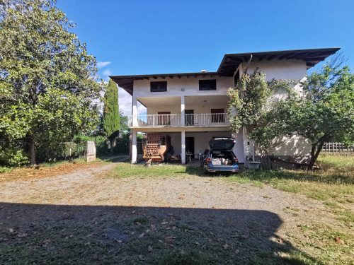 Casa singola in vendita