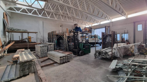 Capannone in vendita