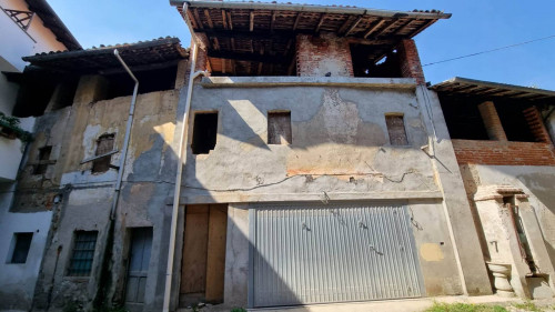 Casa di Corte in vendita