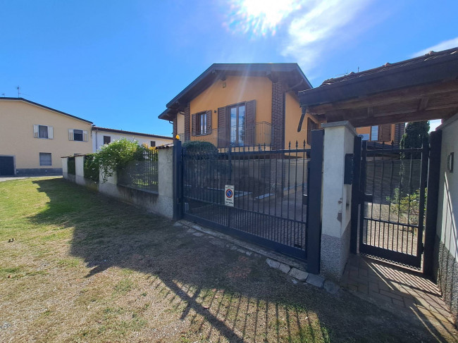 Villa in vendita a Casone, Marcallo Con Casone (MI)