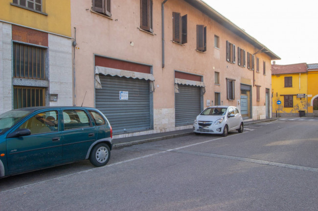 Fondo commerciale in vendita a Inveruno (MI)