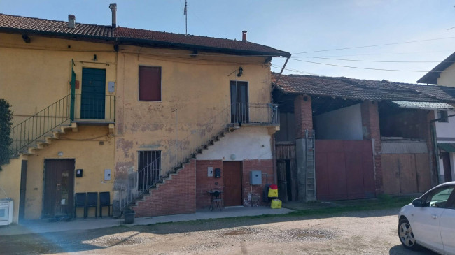 Casa di Corte in vendita