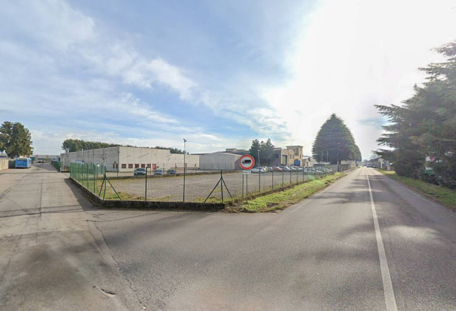 Locale commerciale in affitto