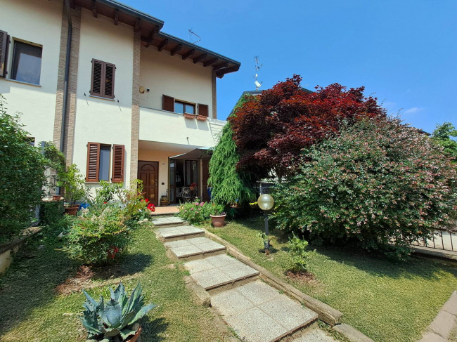 Villette a schiera in vendita