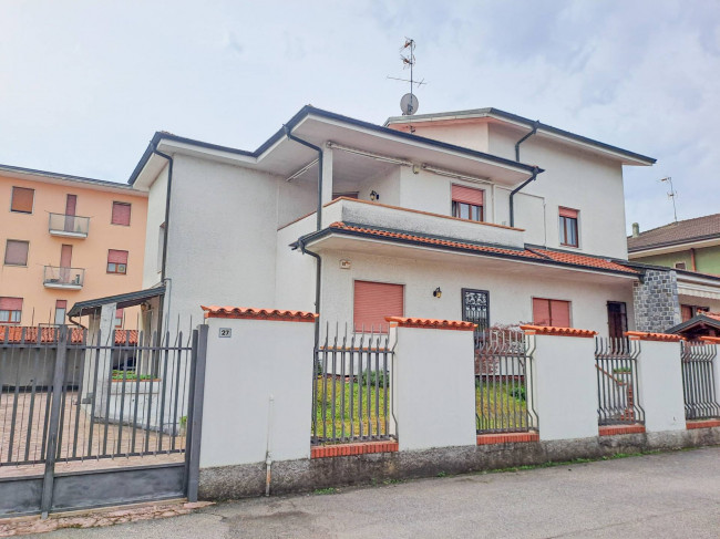 Appartamento in villa in vendita