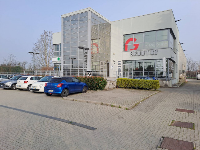 Capannone in vendita