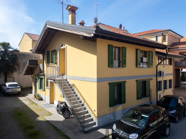 Appartamento in corte in vendita