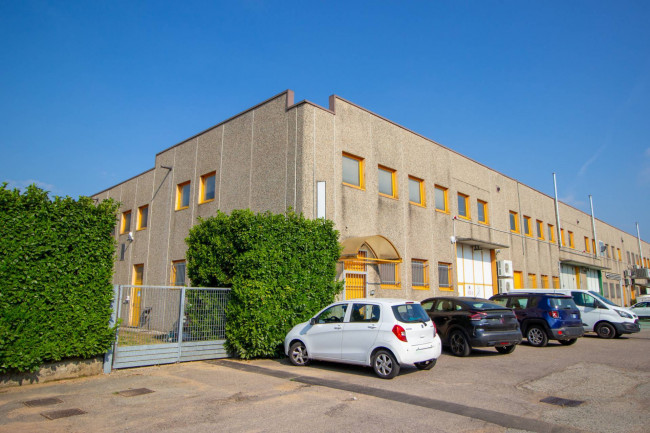 Capannone in vendita