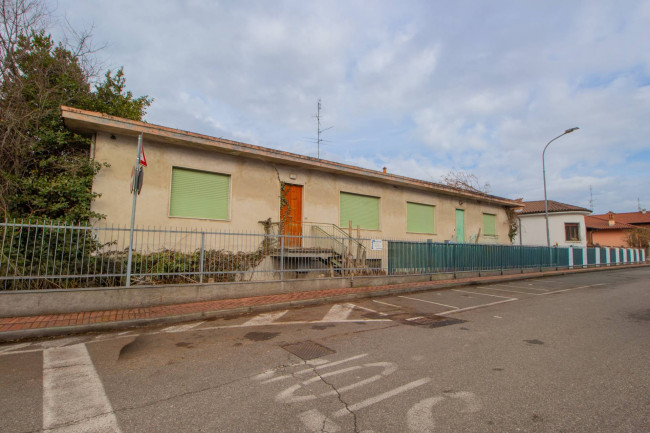 Intero Stabile in vendita