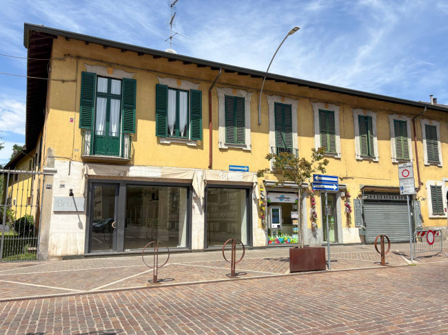 Locale commerciale in vendita