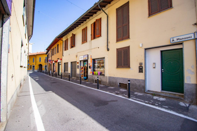 Locale commerciale in vendita