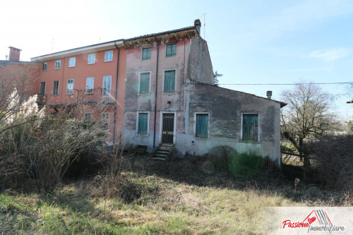 Rustico in vendita a Parona, Verona (VR)