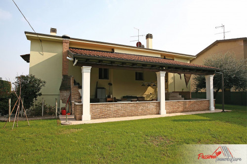 Villa in vendita a Sommacampagna