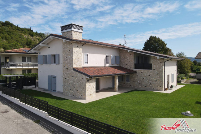 Villa in vendita a Sant'Ambrogio di Valpolicella