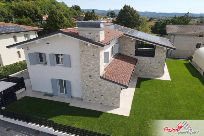 Villa in vendita a Sant'Ambrogio di Valpolicella