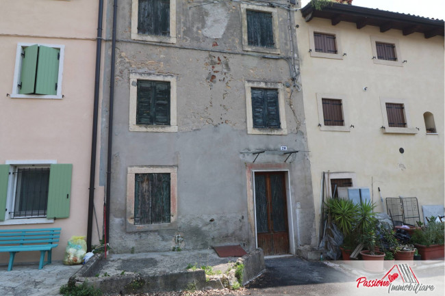 Rustico in vendita a Verona