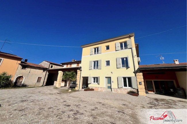 Villetta a schiera in affitto a Pescantina