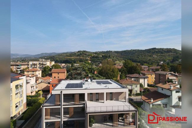 Appartamento in vendita a Verona