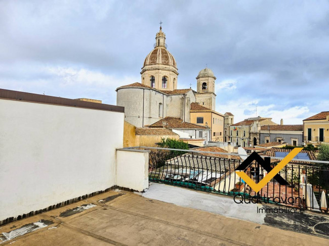 Casa indipendente in vendita a Aci Catena (CT)