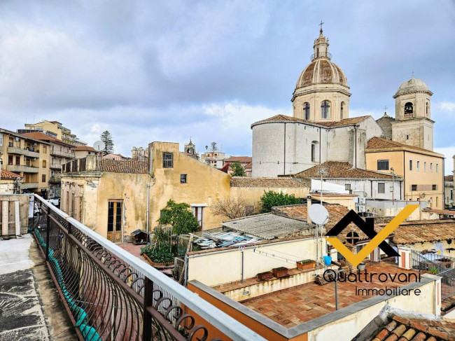 Casa indipendente in vendita a Aci Catena (CT)