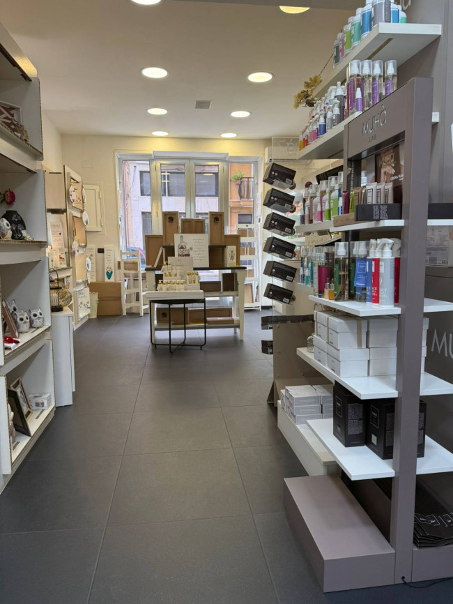 Attività commerciale in Vendita a Massafra