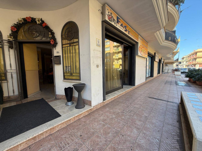 Attività commerciale in Vendita a Massafra