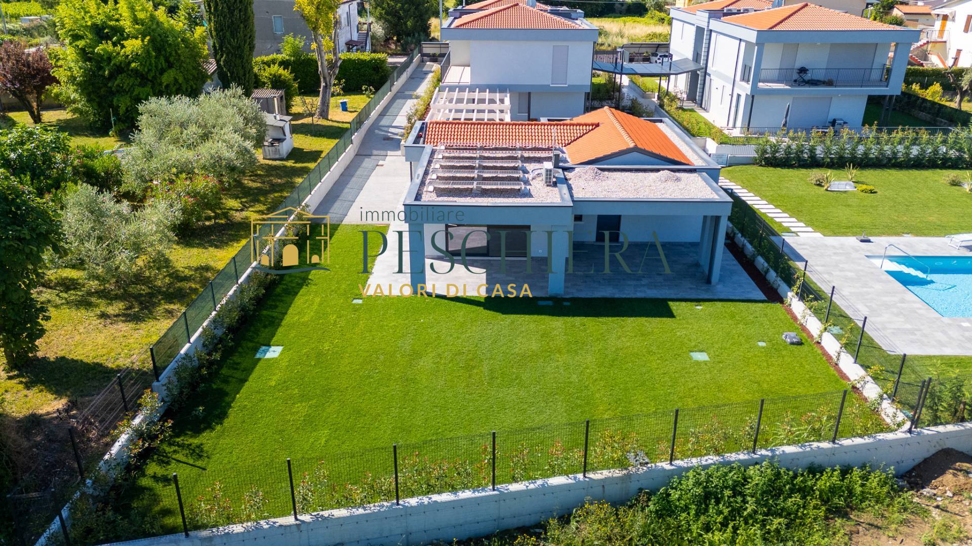 Villa in vendita a Lazise