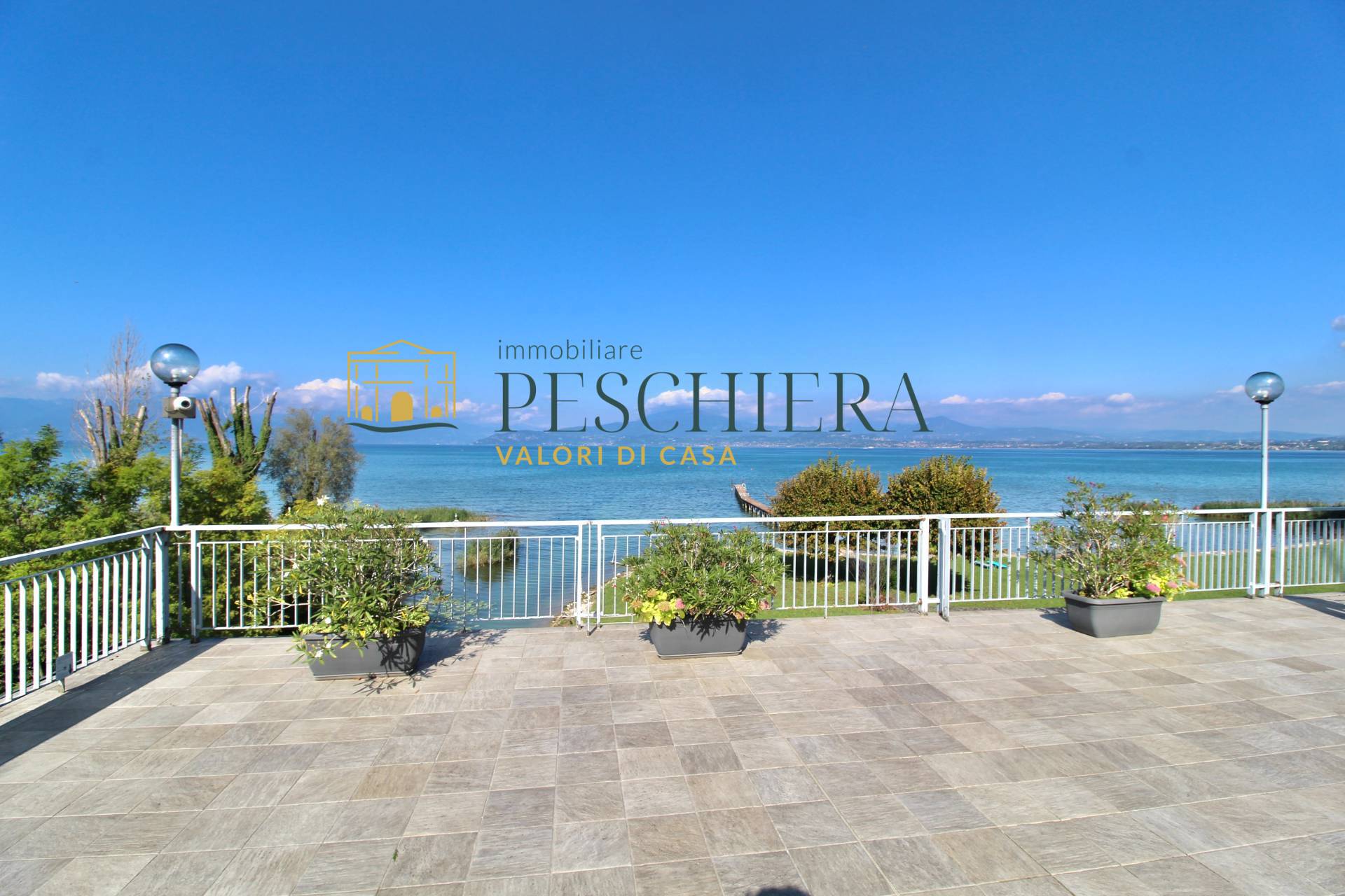 Appartamento in vendita a Peschiera del Garda